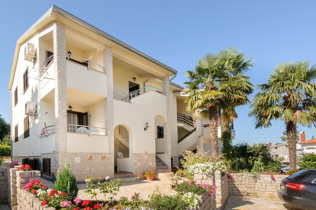 Apartments Marizela Poreč Exterior foto